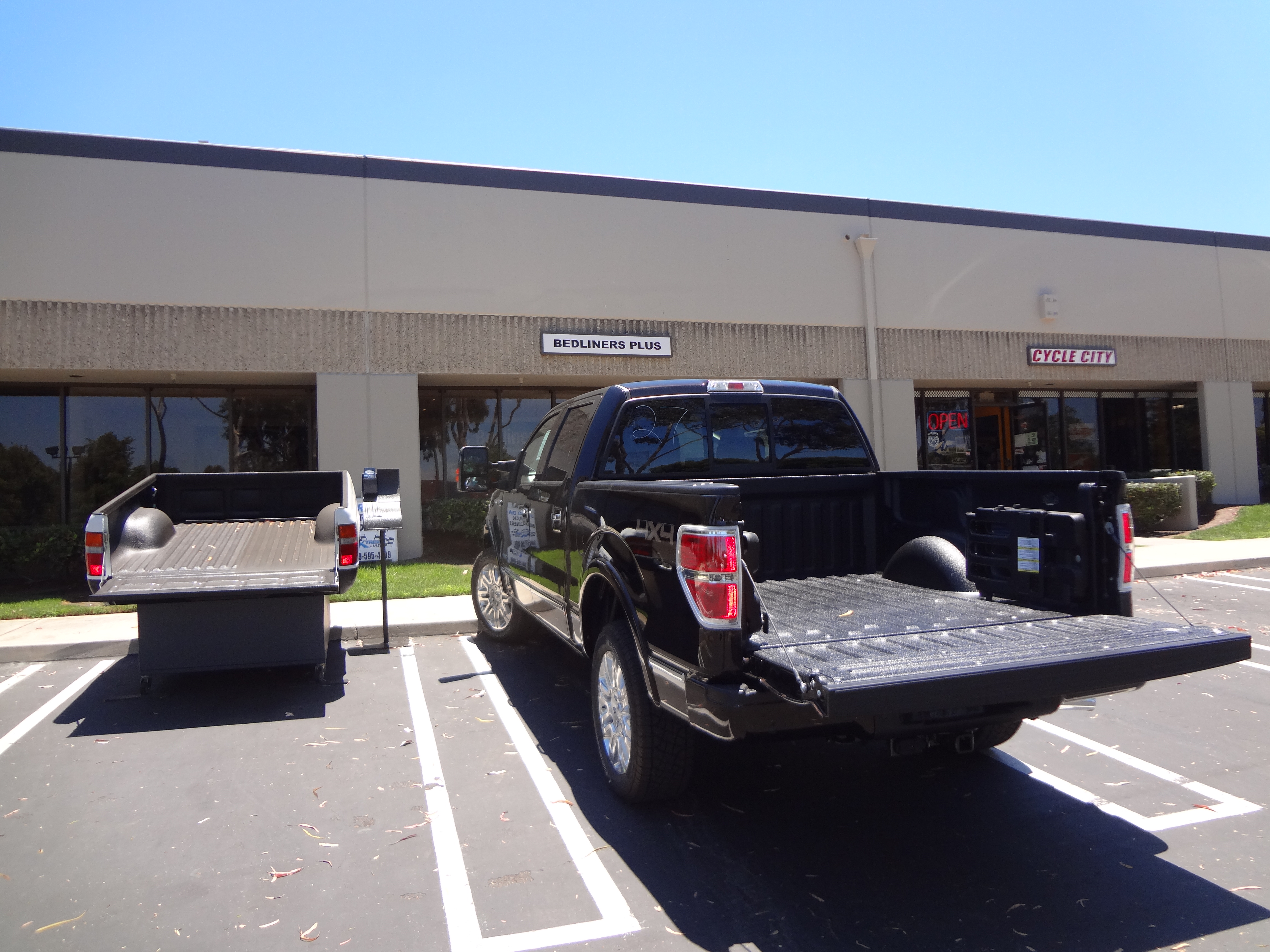 BedlinersPlus Spray On Truck Bedliners